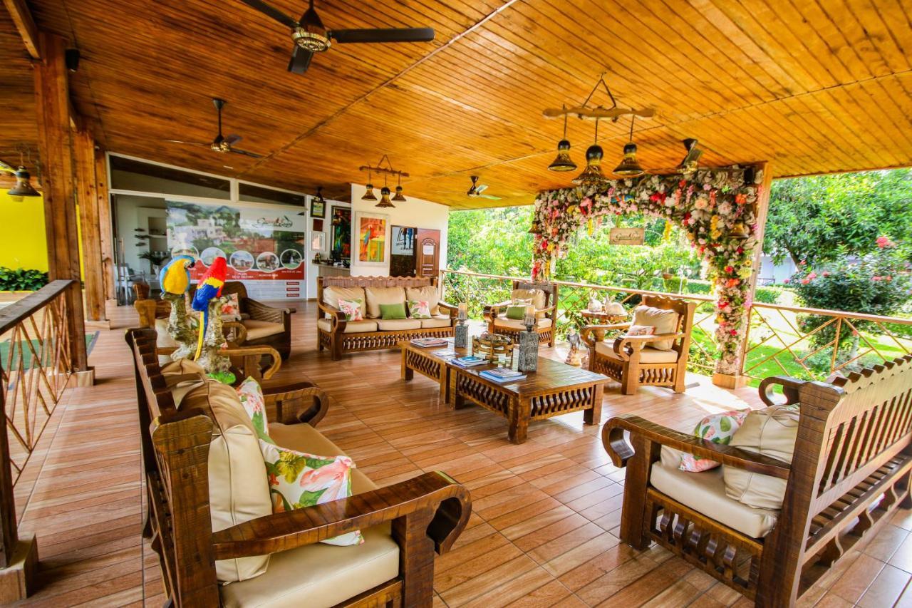 Bonao Deluxe Suites Guacamayos - Eco-Lodge & Swimming Pool المظهر الخارجي الصورة