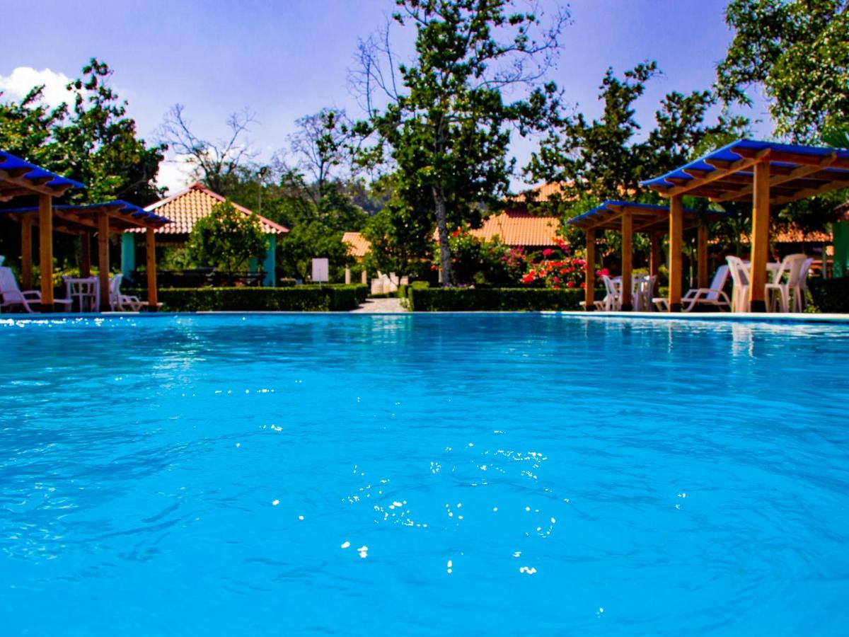 Bonao Deluxe Suites Guacamayos - Eco-Lodge & Swimming Pool المظهر الخارجي الصورة