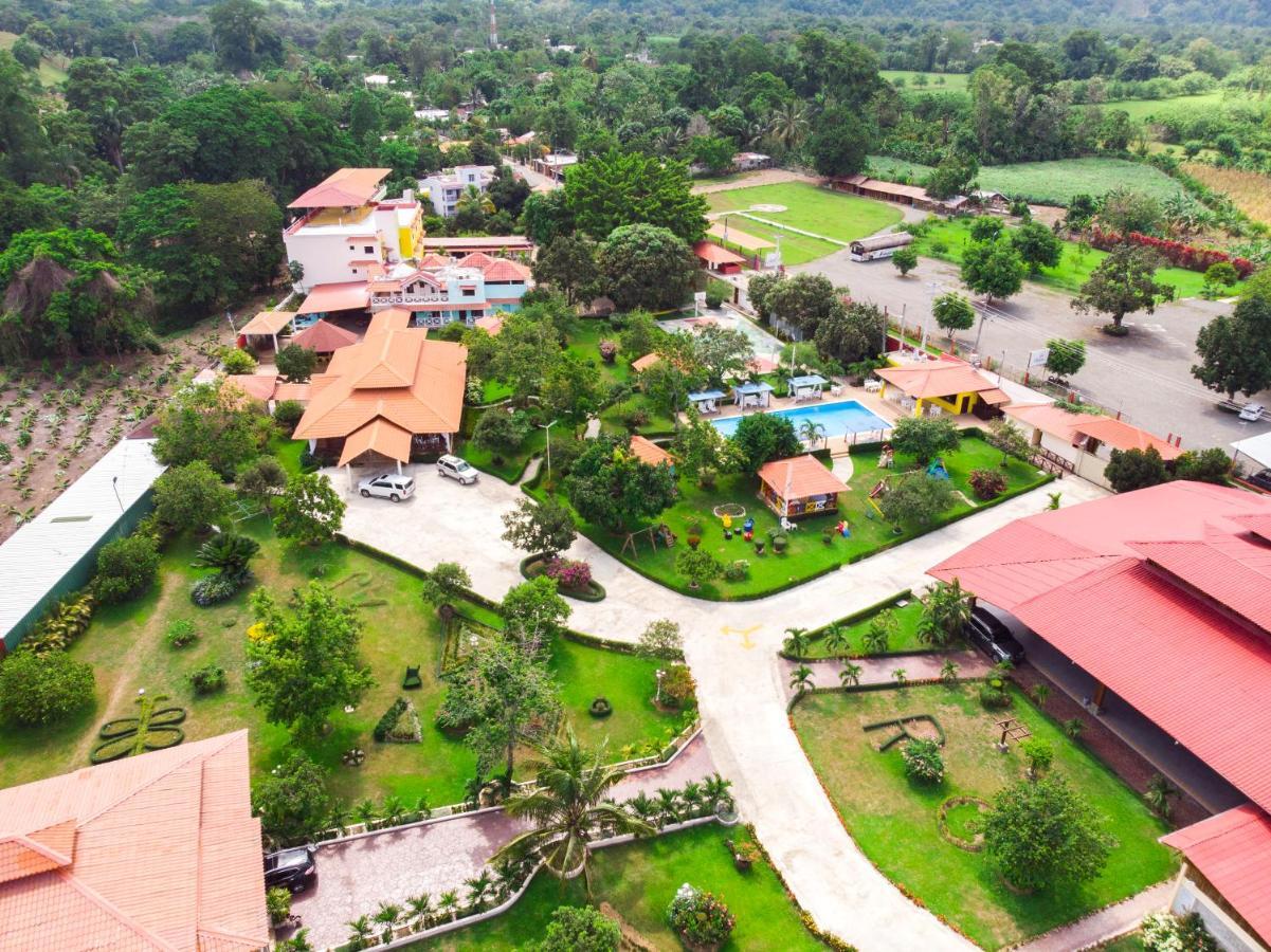 Bonao Deluxe Suites Guacamayos - Eco-Lodge & Swimming Pool المظهر الخارجي الصورة