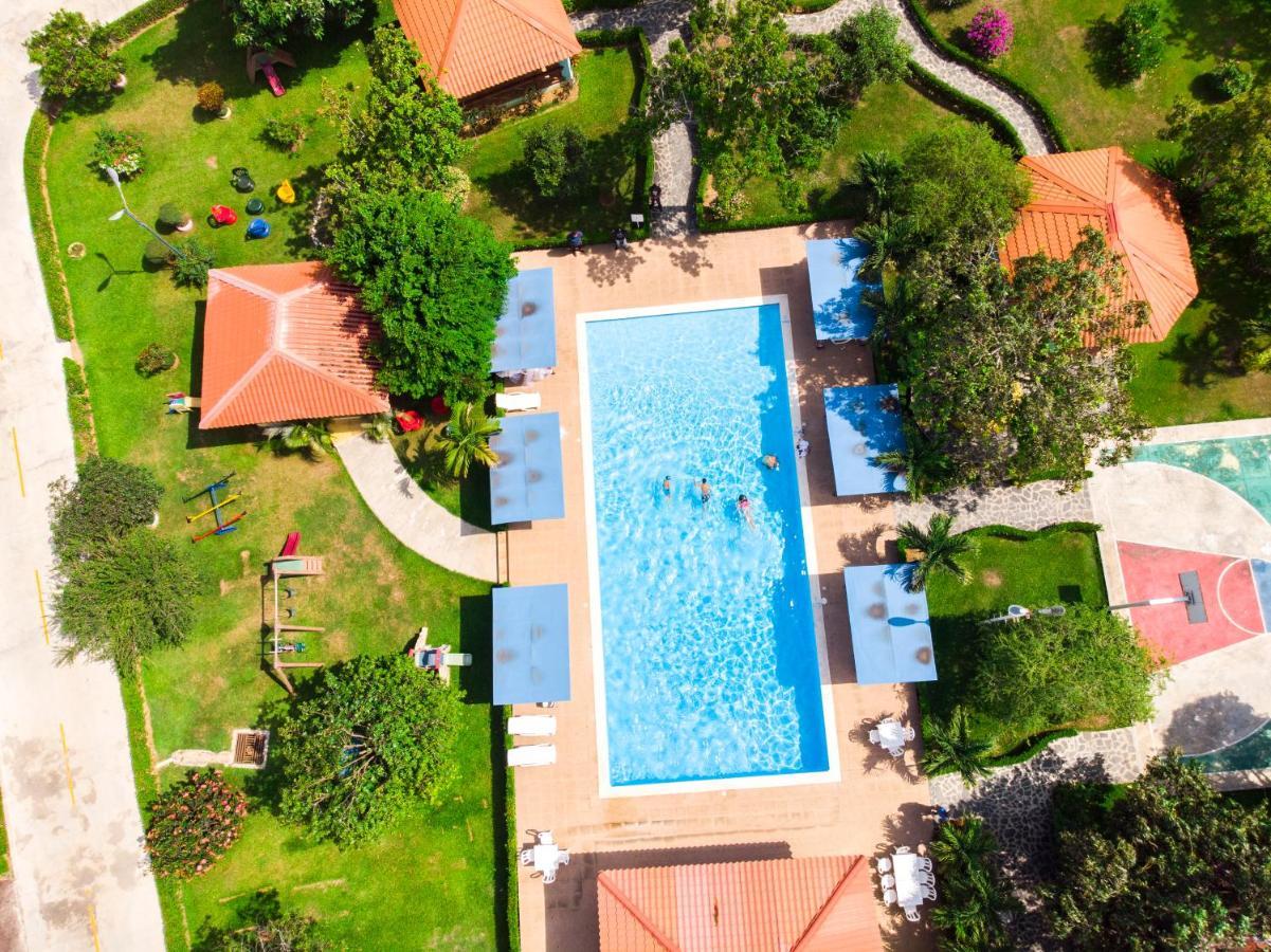 Bonao Deluxe Suites Guacamayos - Eco-Lodge & Swimming Pool المظهر الخارجي الصورة